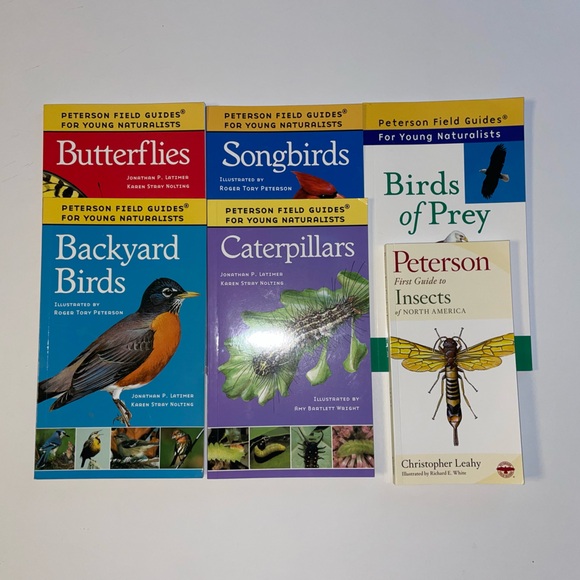 SIX! Young Naturalists Peterson Field Guides - Picture 1 of 7
